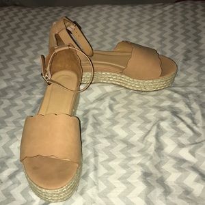 Platform sandals